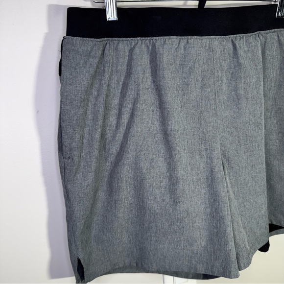Old Navy Men's Activewear Shorts Size XL - Picture 3 of 8